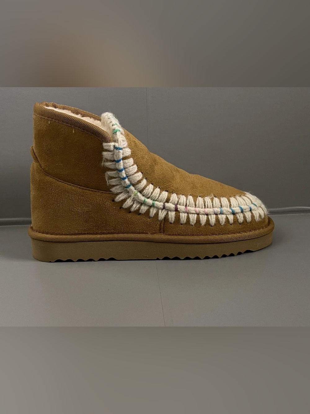 Wild Pair Chestnut Suede Moccasin Slipper with Contrasting Wool Trim size 7M